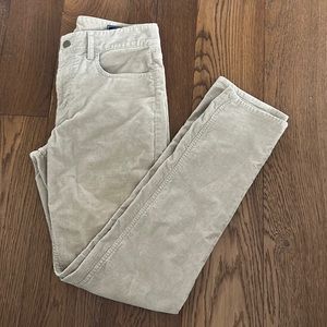 Men’s Vineyard Vines corduroy pants